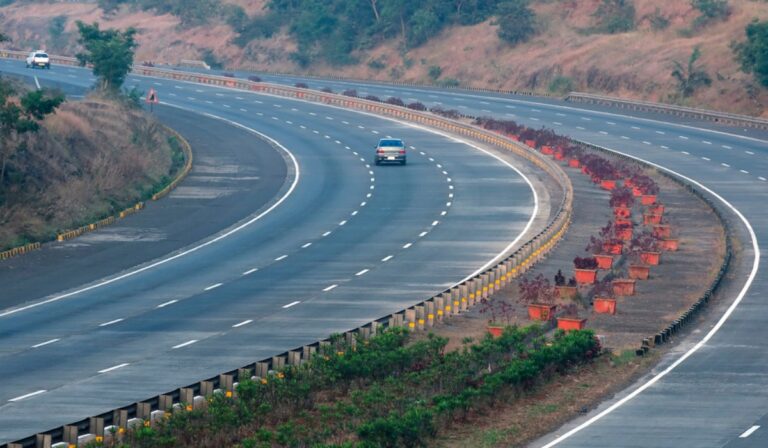 Mumbai-Pune Expressway